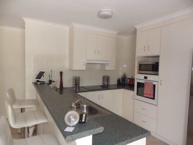9 Roma Crescent, Roma QLD 4455