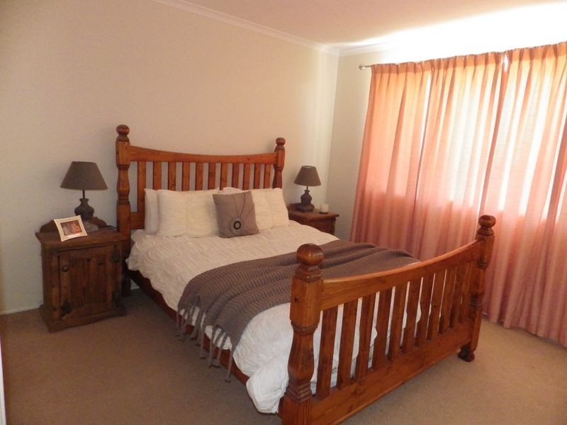 9 Roma Crescent, Roma QLD 4455