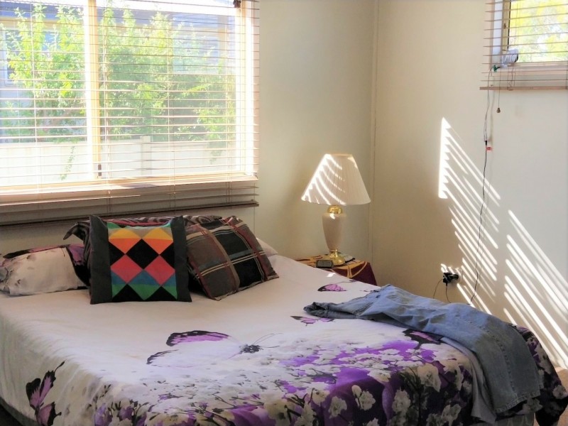 17 Alex Parade, Roma QLD 4455