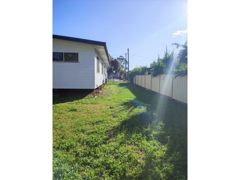 17 Alex Parade, Roma QLD 4455