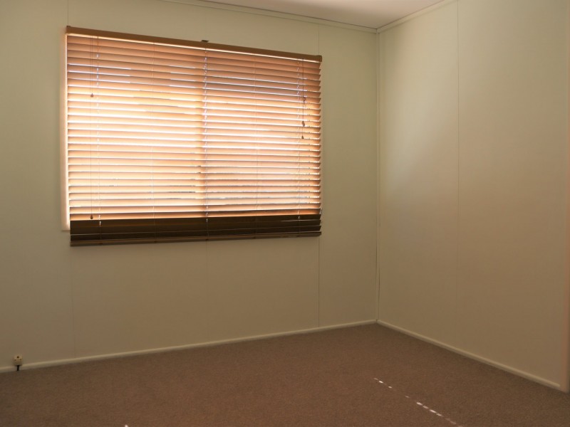 17 Alex Parade, Roma QLD 4455