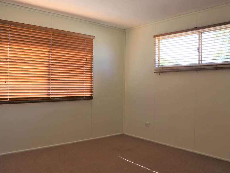 17 Alex Parade, Roma QLD 4455