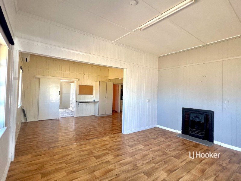 101 Arthur Street, Roma QLD 4455