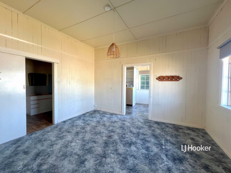 101 Arthur Street, Roma QLD 4455