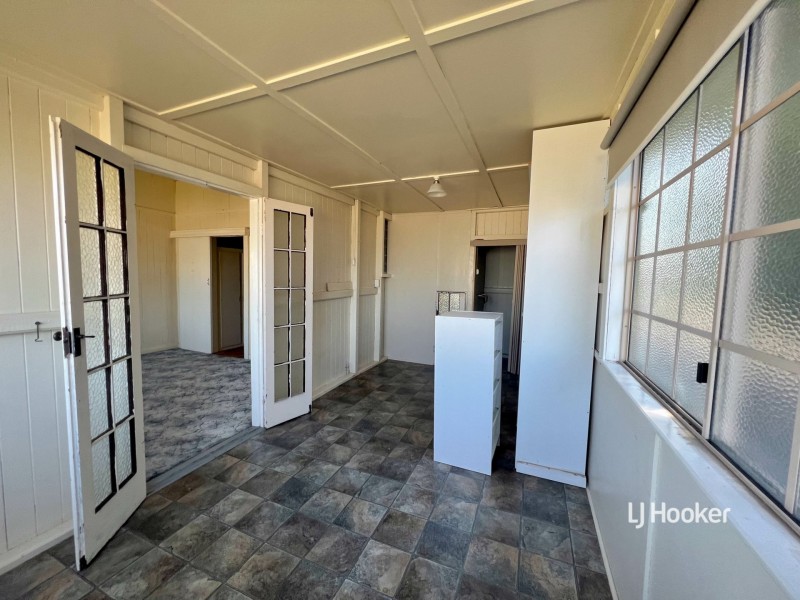 101 Arthur Street, Roma QLD 4455