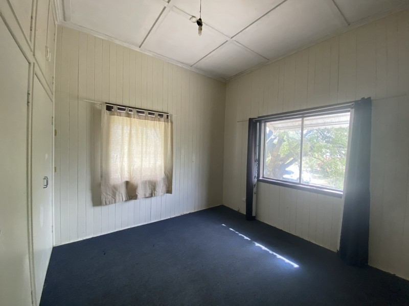 10 Liverpool Street, Mitchell QLD 4465
