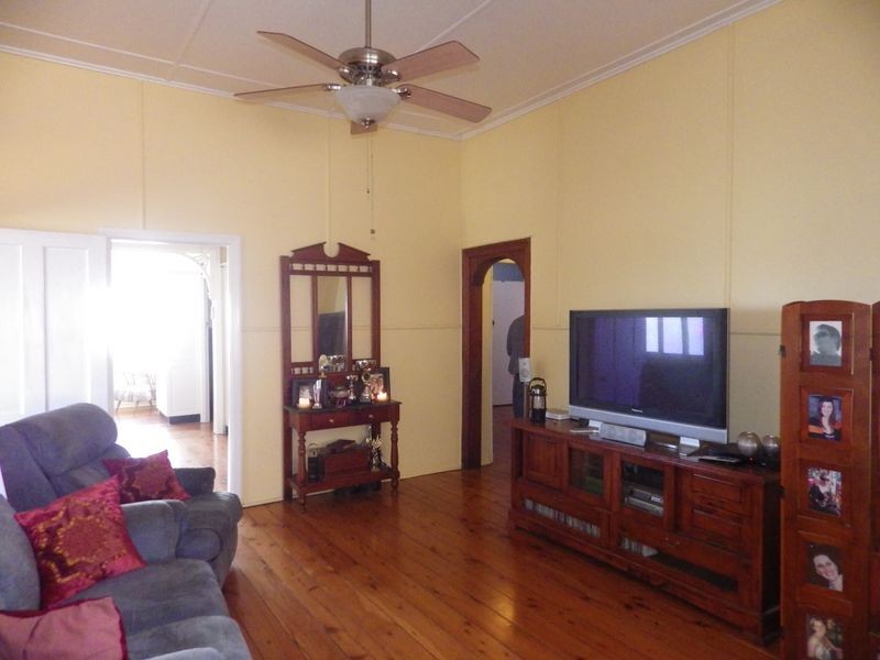 58 Chrystal Street, Roma QLD 4455