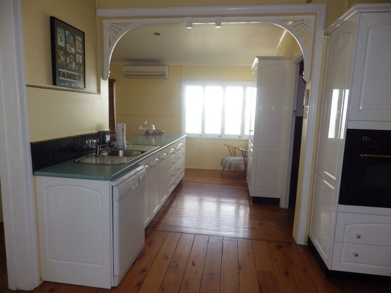 58 Chrystal Street, Roma QLD 4455