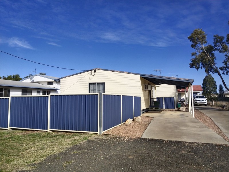 44 Derry Street, Roma QLD 4455