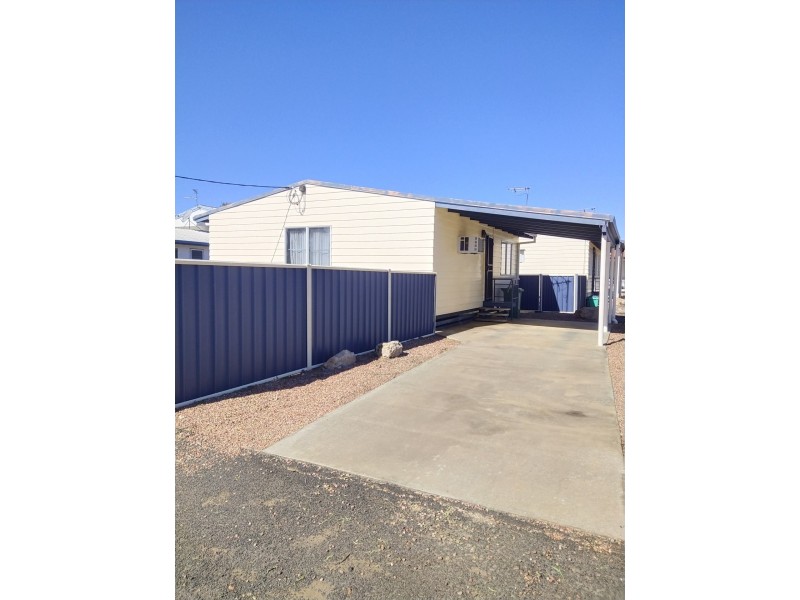 44 Derry Street, Roma QLD 4455