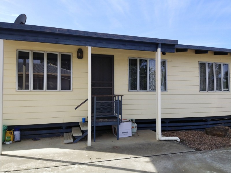 44 Derry Street, Roma QLD 4455