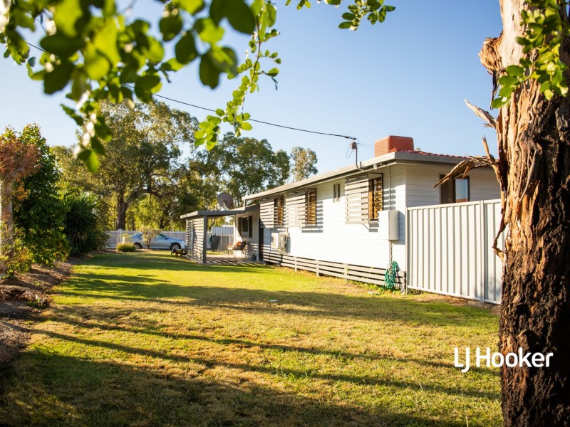 34-38 Edwardes Street, Roma QLD 4455