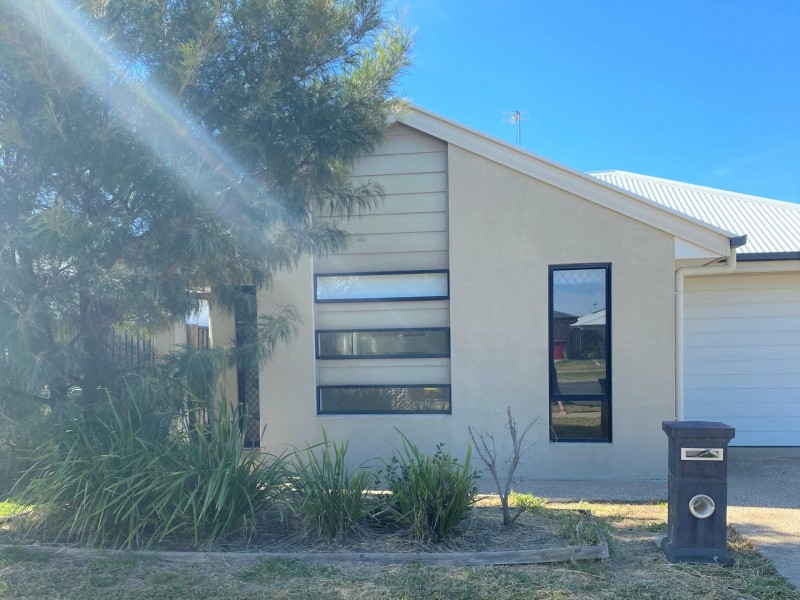 78 Currey Street, Roma QLD 4455