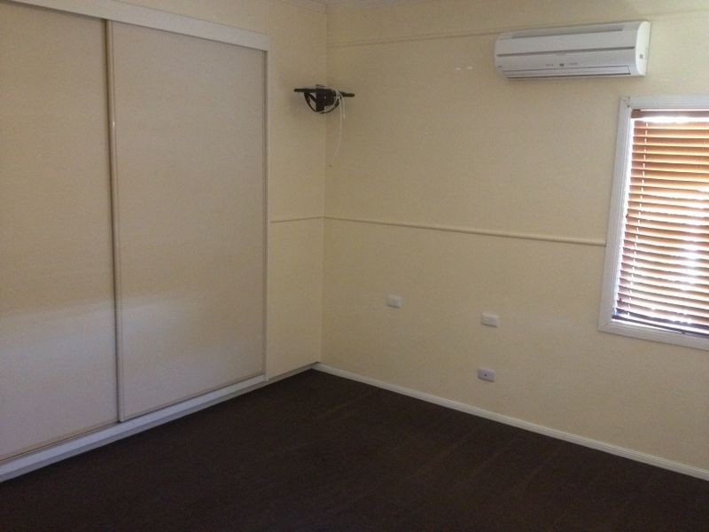 12 Fowles Street, Roma QLD 4455