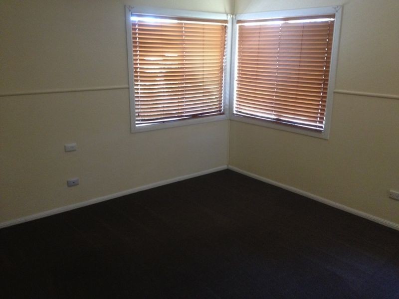 12 Fowles Street, Roma QLD 4455