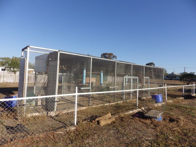 8 Bass Street, Yuleba QLD 4427