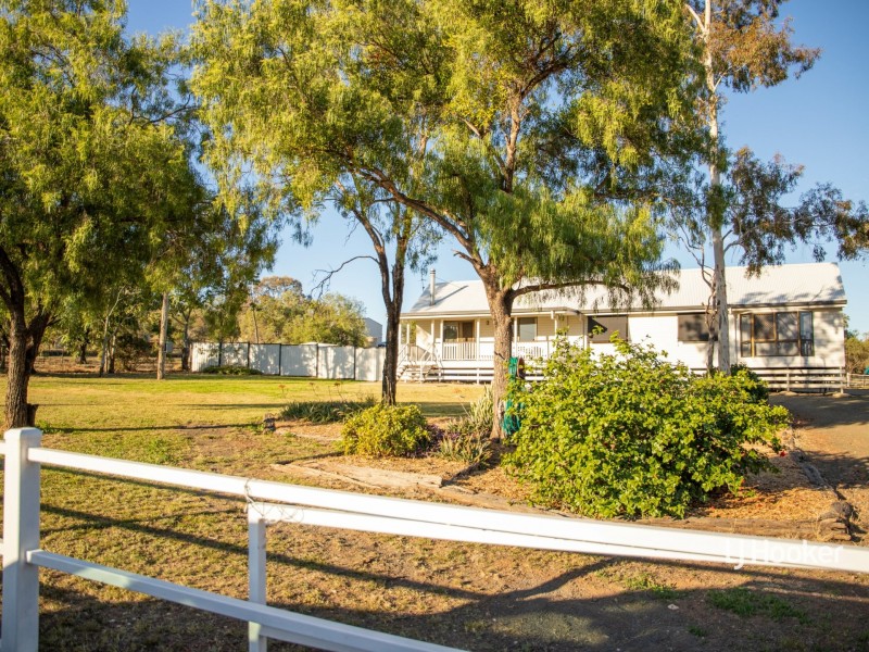 62 Roslyn Drive, Roma QLD 4455