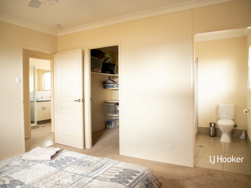 15 Lockyer Crescent, Roma QLD 4455