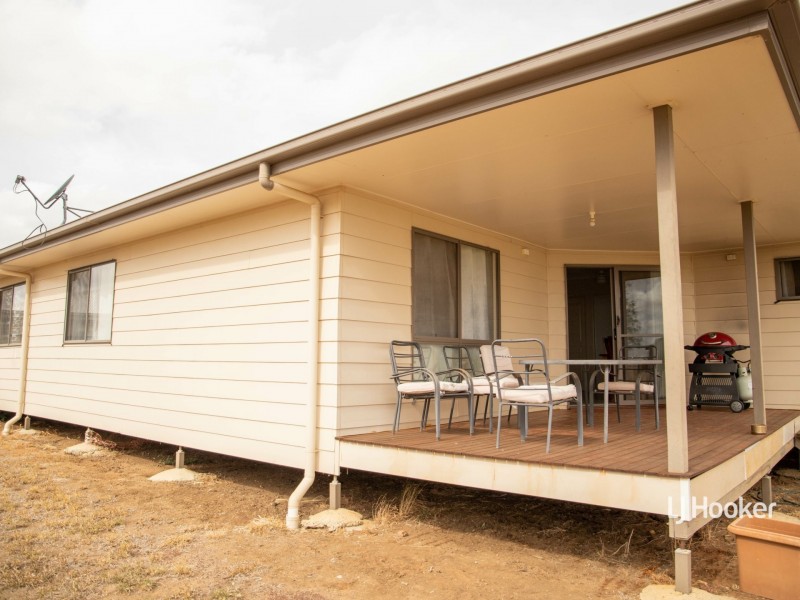 15 Lockyer Crescent, Roma QLD 4455