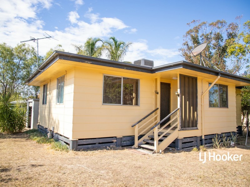 2 Holland Street, Roma QLD 4455