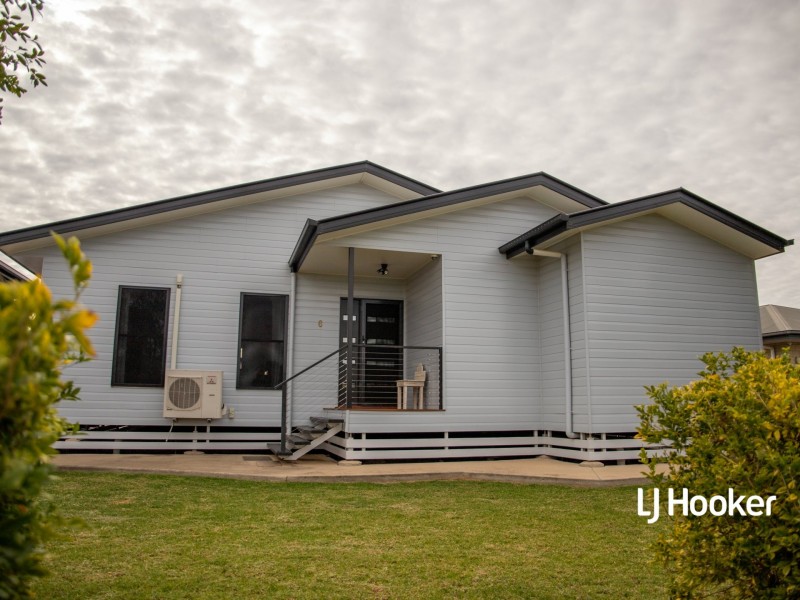 6 Lockyer Crescent, Roma QLD 4455