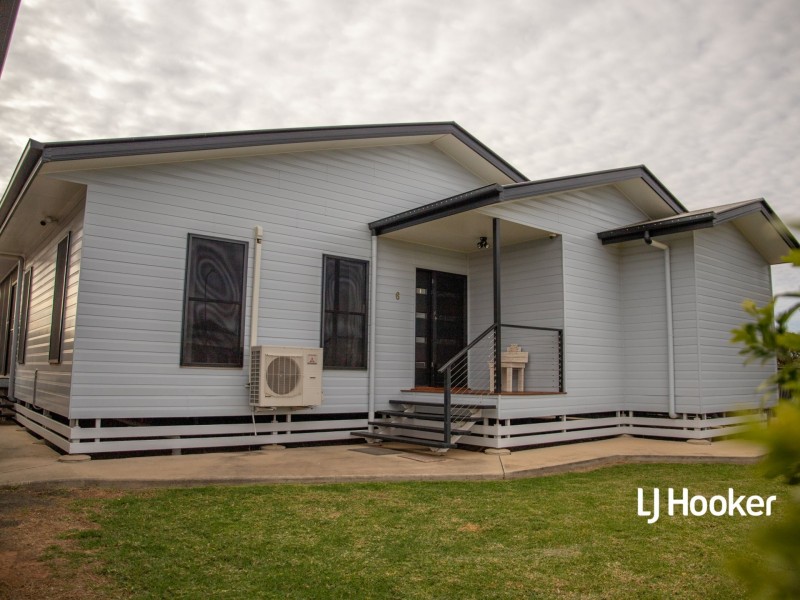 6 Lockyer Crescent, Roma QLD 4455