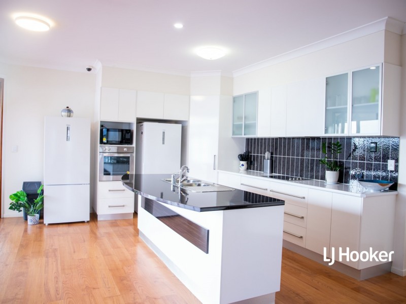 6 Lockyer Crescent, Roma QLD 4455