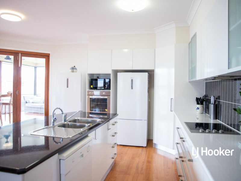 6 Lockyer Crescent, Roma QLD 4455