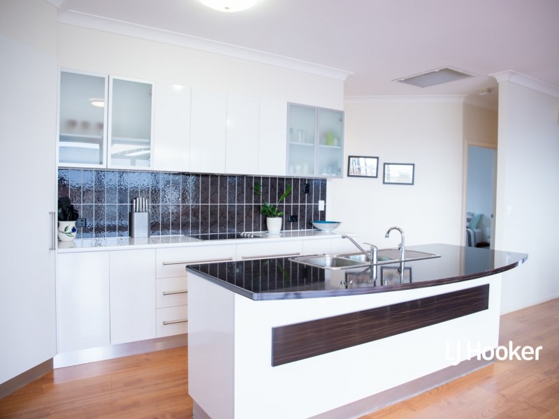 6 Lockyer Crescent, Roma QLD 4455