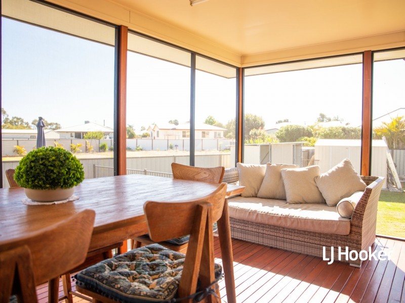 6 Lockyer Crescent, Roma QLD 4455