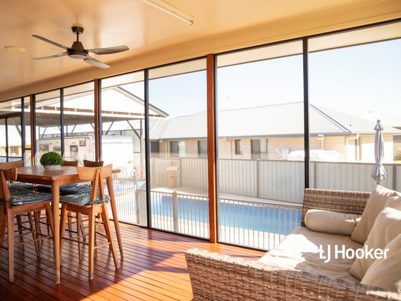 6 Lockyer Crescent, Roma QLD 4455