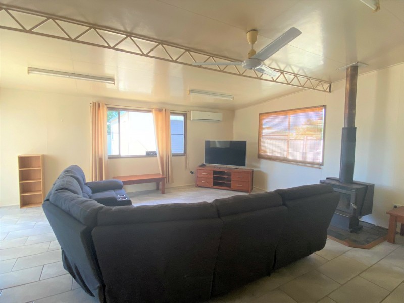 2 Luff Street, Roma QLD 4455