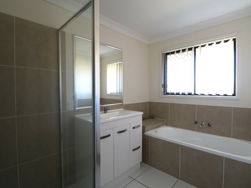 29 Wheeler Drive, Roma QLD 4455