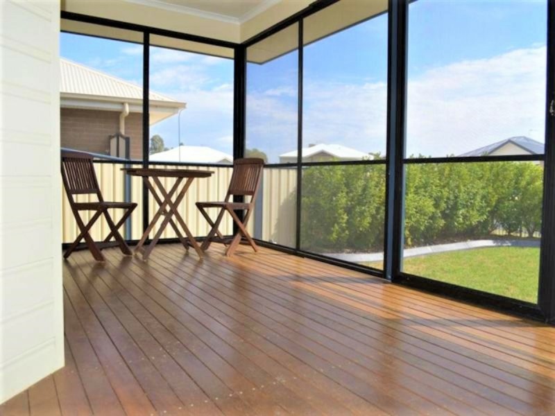 9 Lockyer Crescent, Roma QLD 4455