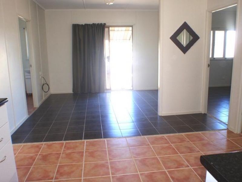 25 Charles Street, Roma QLD 4455
