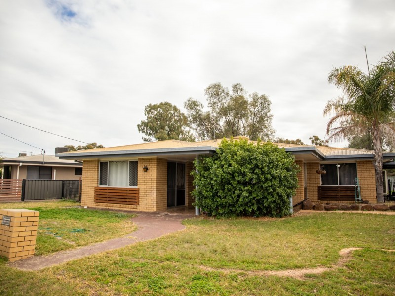 53 Taylor Street, Roma QLD 4455