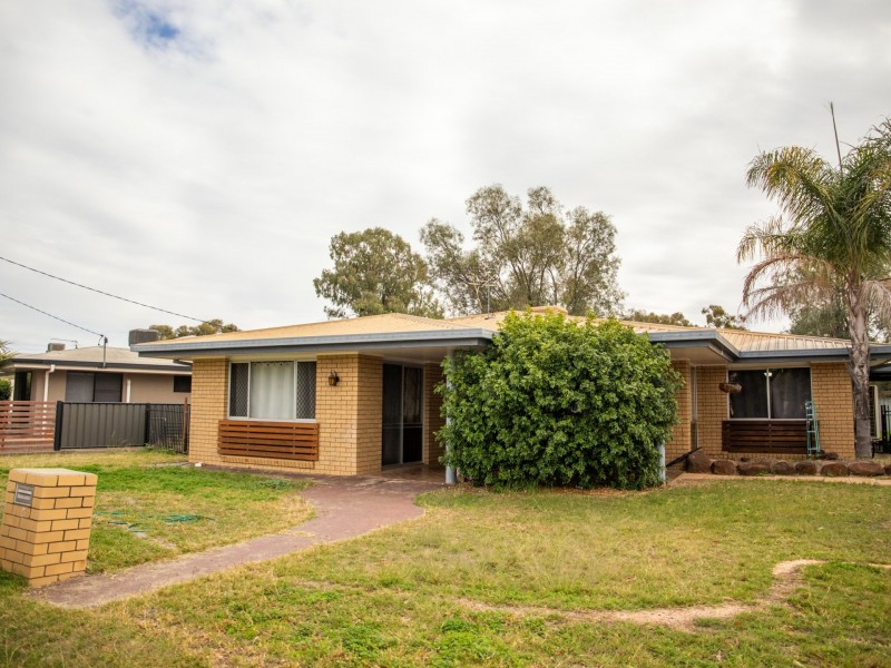 53 Taylor Street, Roma QLD 4455