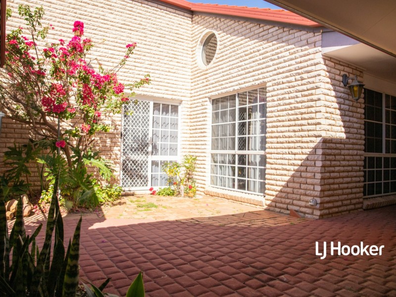 1A Wright Street, Roma QLD 4455