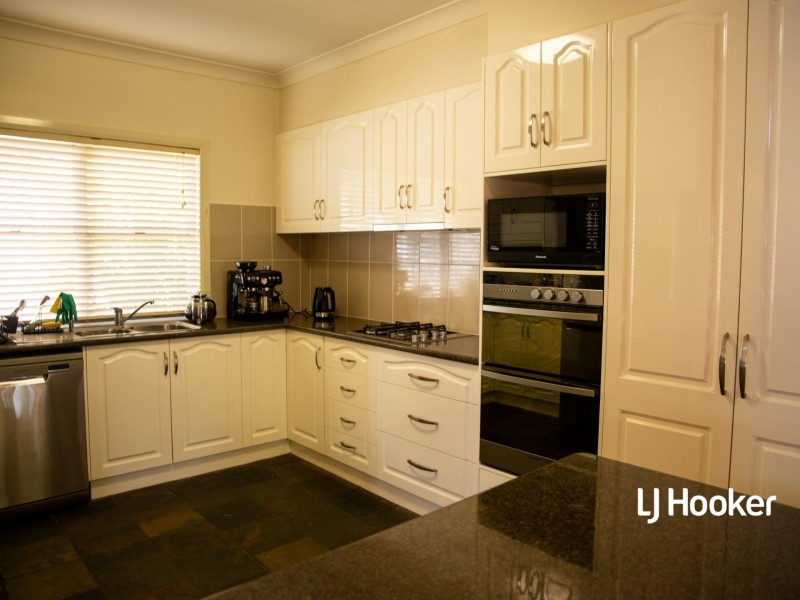 1A Wright Street, Roma QLD 4455