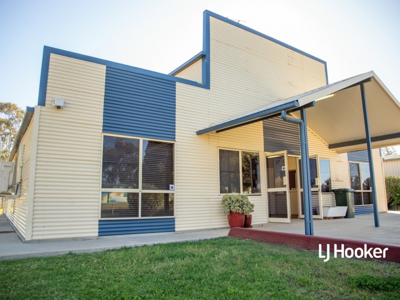 136-138 Northern Road, Roma QLD 4455