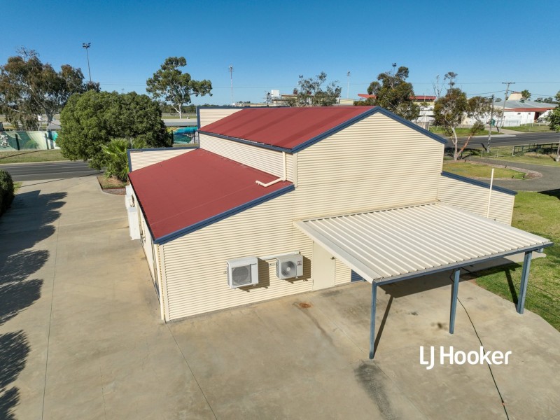 136-138 Northern Road, Roma QLD 4455