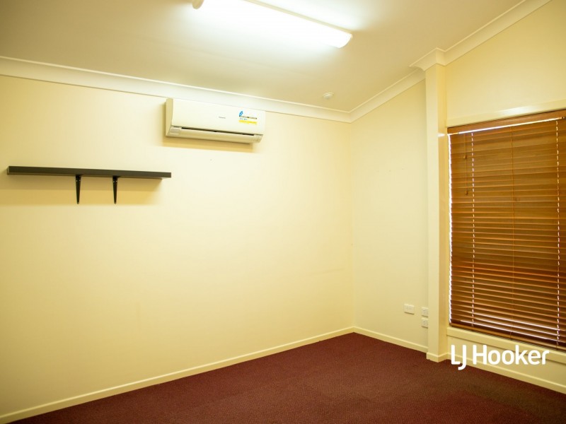 136-138 Northern Road, Roma QLD 4455