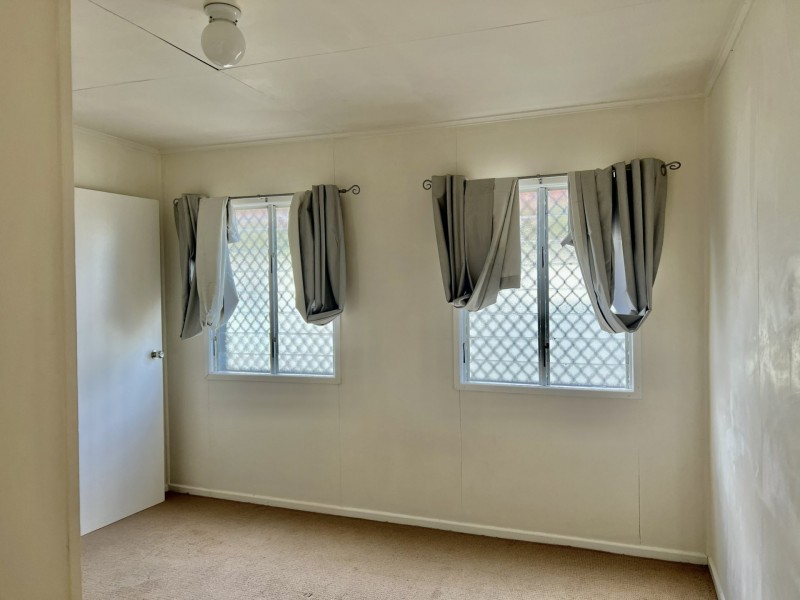 2/16 Duke Street, Roma QLD 4455