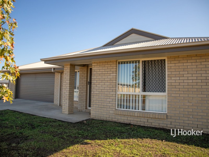 47 Howard Street, Roma QLD 4455