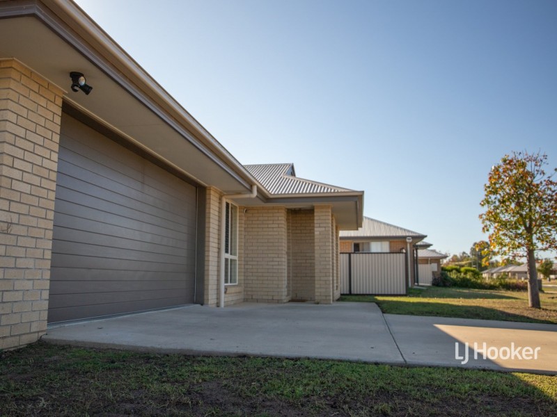 47 Howard Street, Roma QLD 4455