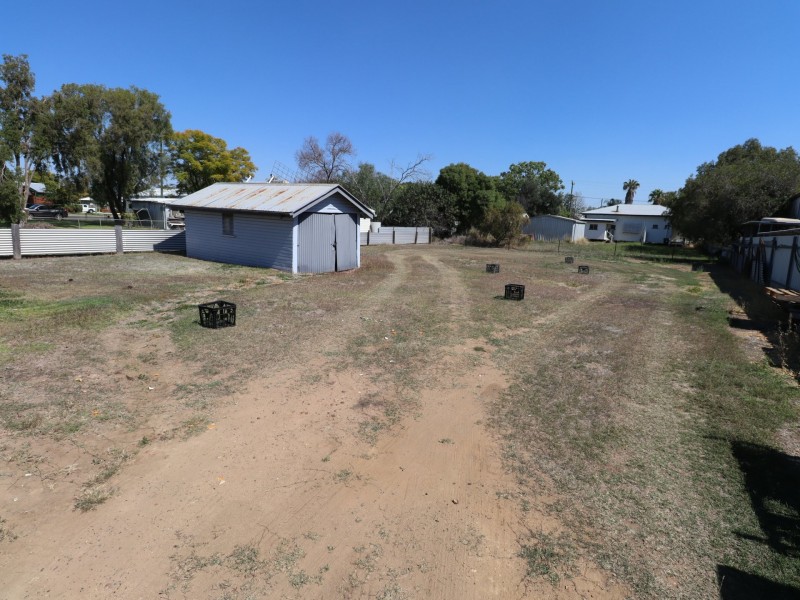 26 Hutton Street, Injune QLD 4454