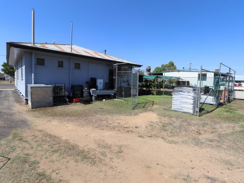 26 Hutton Street, Injune QLD 4454