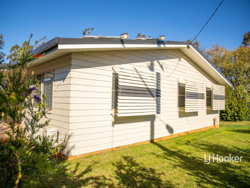 39 Northern Road, Roma QLD 4455