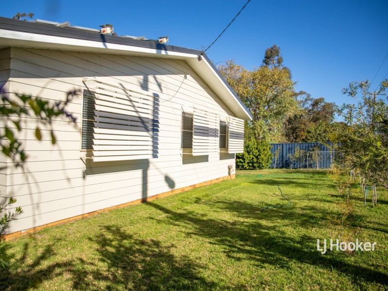 39 Northern Road, Roma QLD 4455
