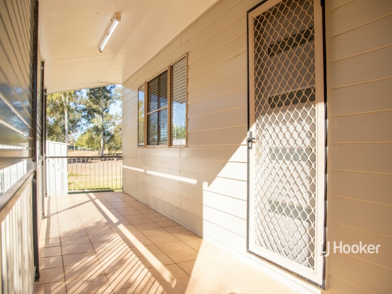 39 Northern Road, Roma QLD 4455